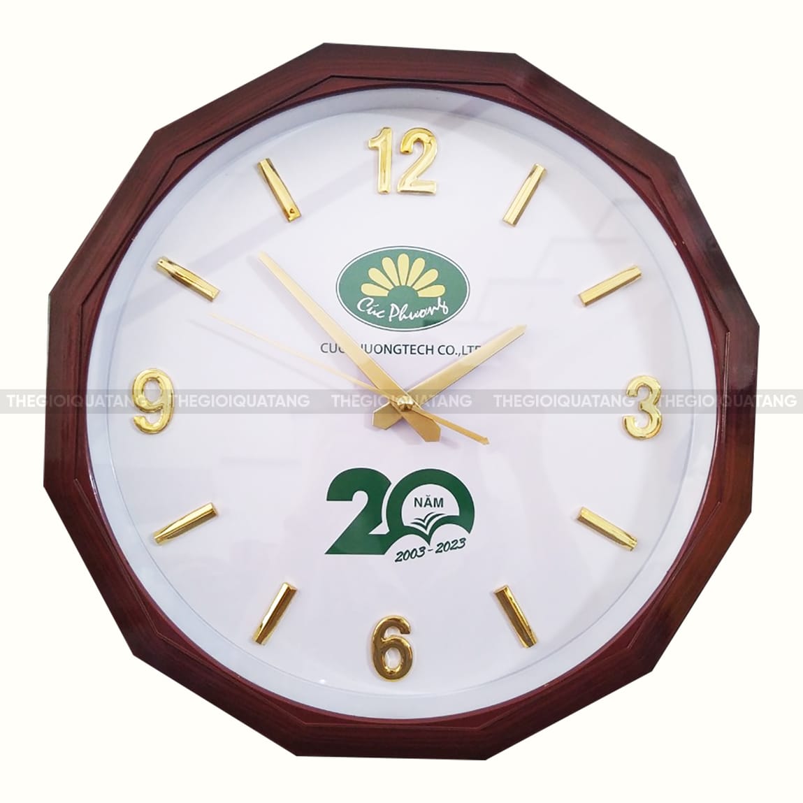 Cơ sở in logo lên đồng hồ treo tường bền đẹp 2