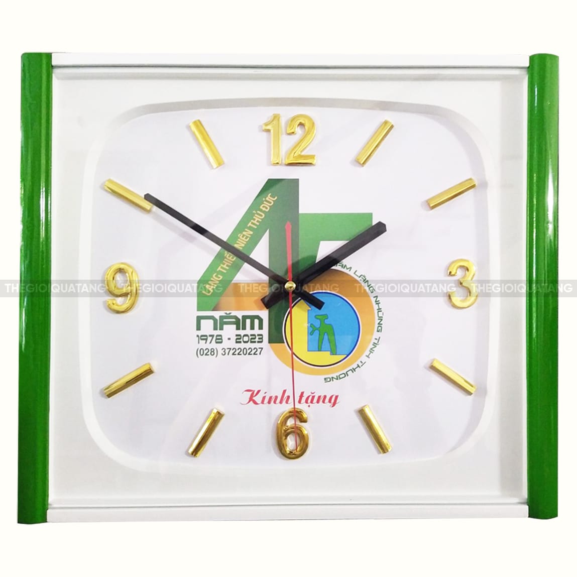 Dịch vụ sản xuất đồng hồ theo yêu cầu in logo 2