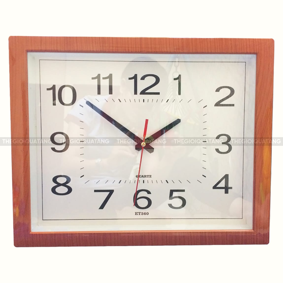 đồng hồ treo tường hình chữ nhật in logo