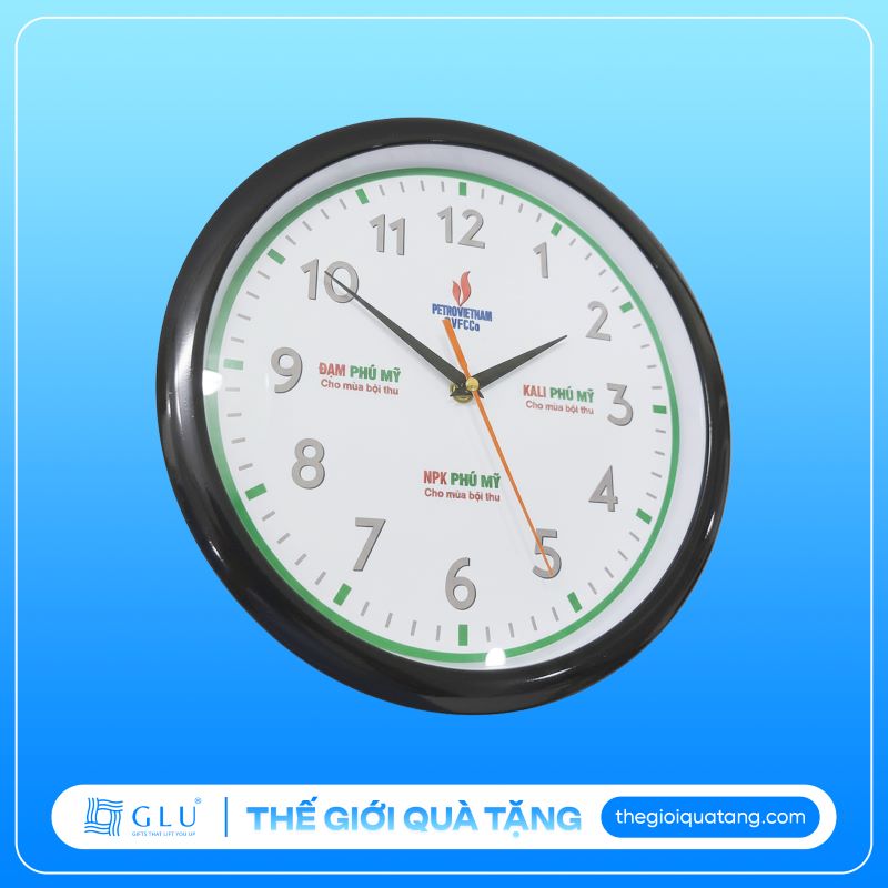 đồng hồ treo tường hình tròn in logo