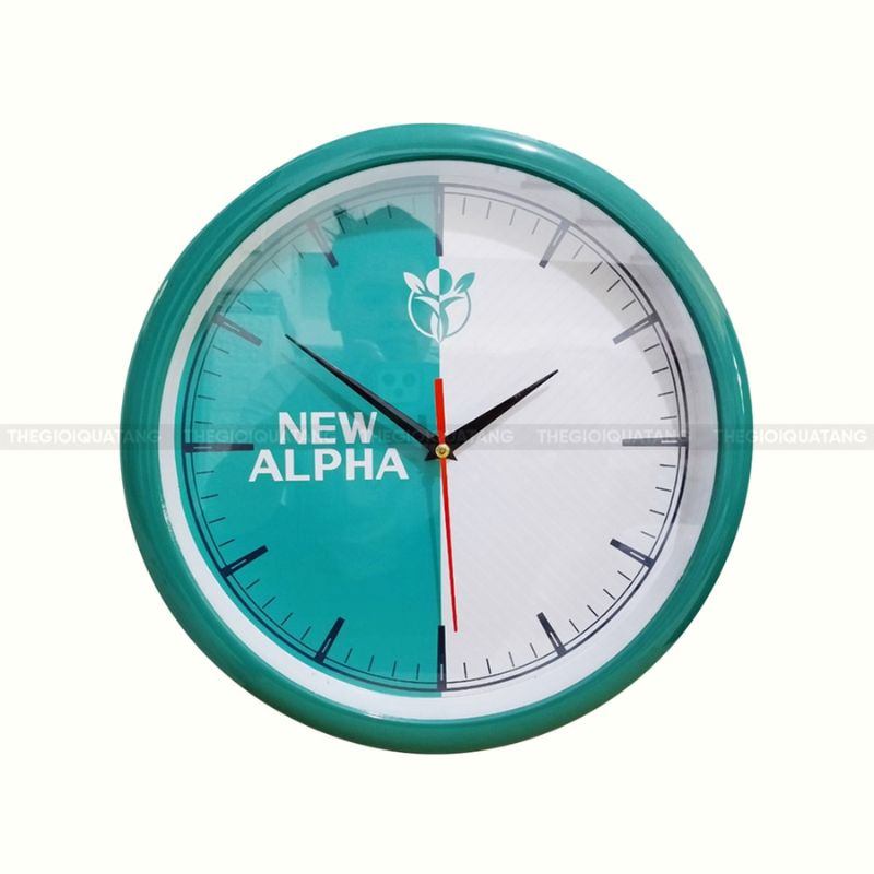 Đồng hồ treo tường là vật dụng thiết yếu trong mọi gia đình