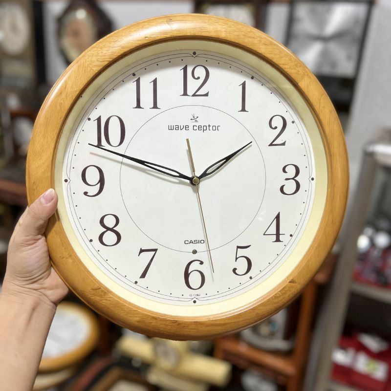 Đồng hồ treo tường thương hiệu Casio chính hãng bền bỉ