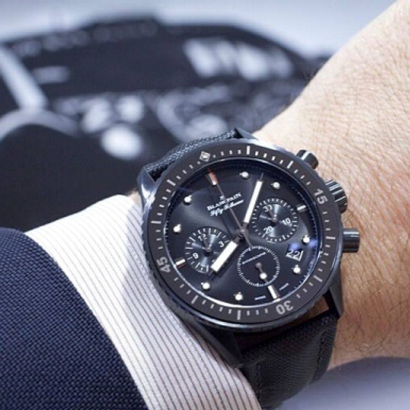 Gói trọn thanh xuân vào lời chúc tặng đồng hồ cho bạn thân