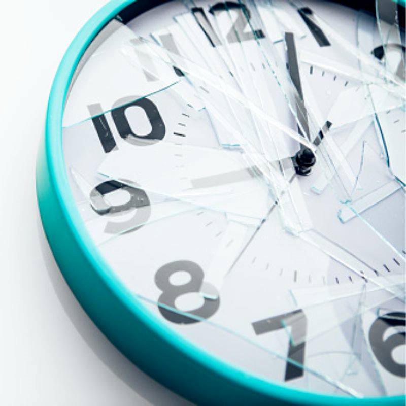 Hạn chế va đập mạnh để bảo vệ kim và bánh răng của đồng hồ