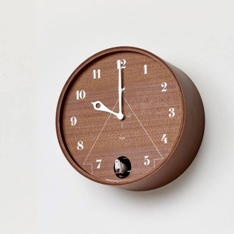 Phối hợp màu sắc đồng hồ hài hòa, tạo cảm giác thư giãn