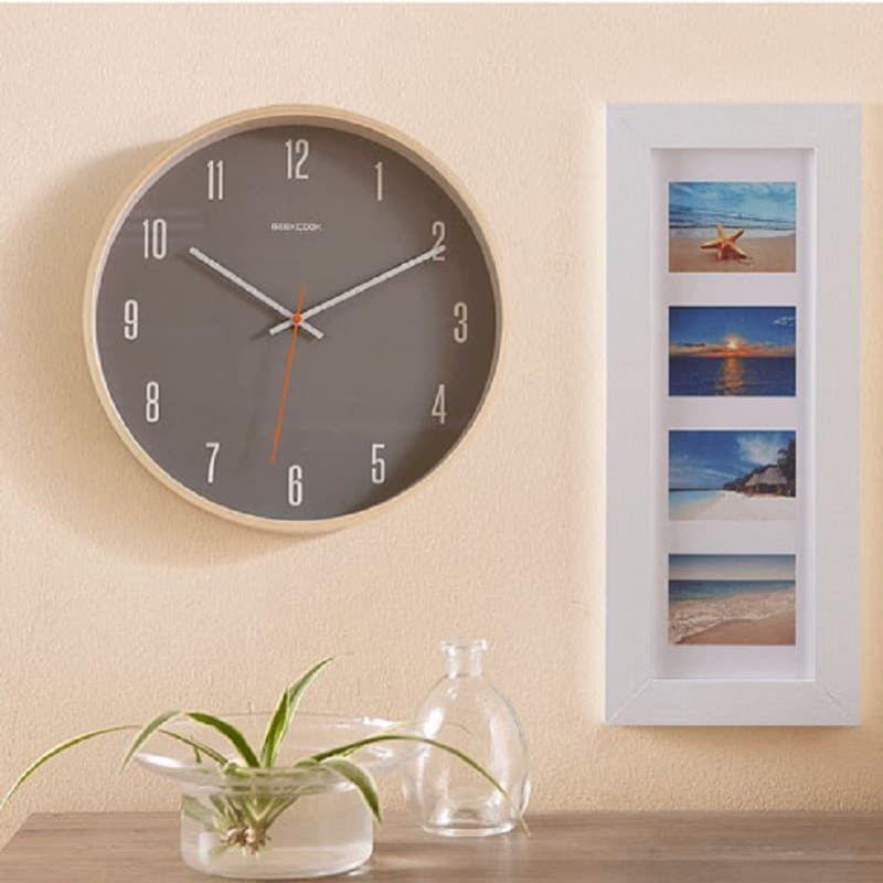 Phối màu đồng hồ hài hòa giúp không gian thêm tinh tế