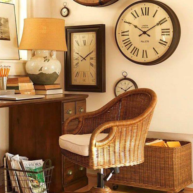 Sai lầm khi treo đồng hồ treo tường quá nhiều khiến không gian rối mắt