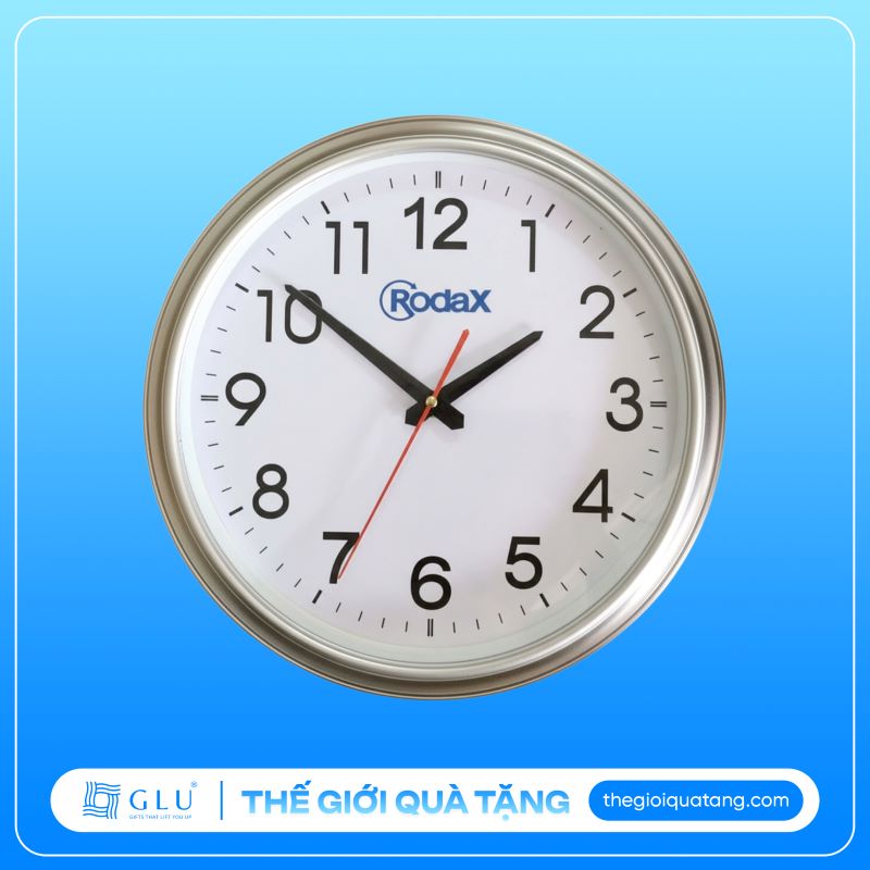 sản xuất đồng hồ treo tường khung sơn xi bạc