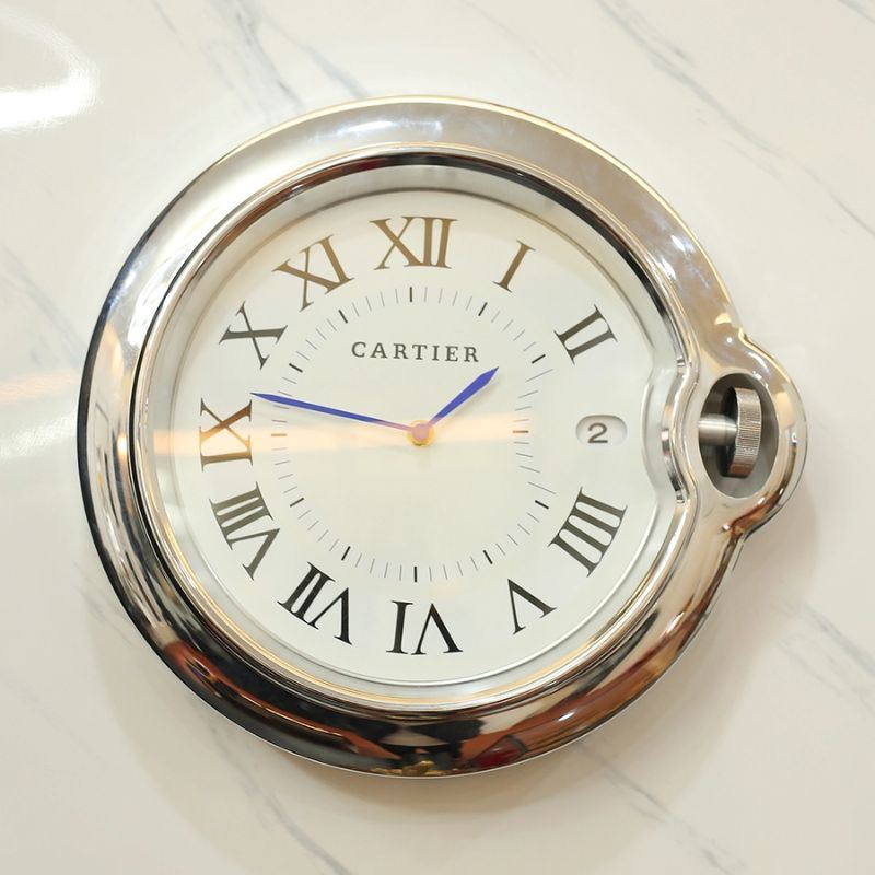 Vẻ đẹp xa hoa từ đồng hồ treo tường Cartier