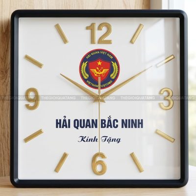 Đơn vị may vỏ đồng hồ treo tường vuông gỗ 3