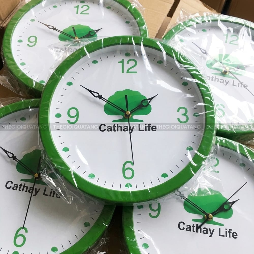 Đồng hồ in logo Cathay Life 2