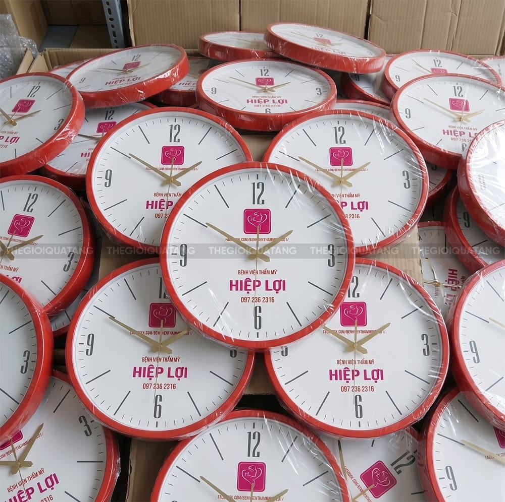 Đồng hồ quảng cáo giá rẻ Thẩm Mỹ Viện Hiệp Lợi 6