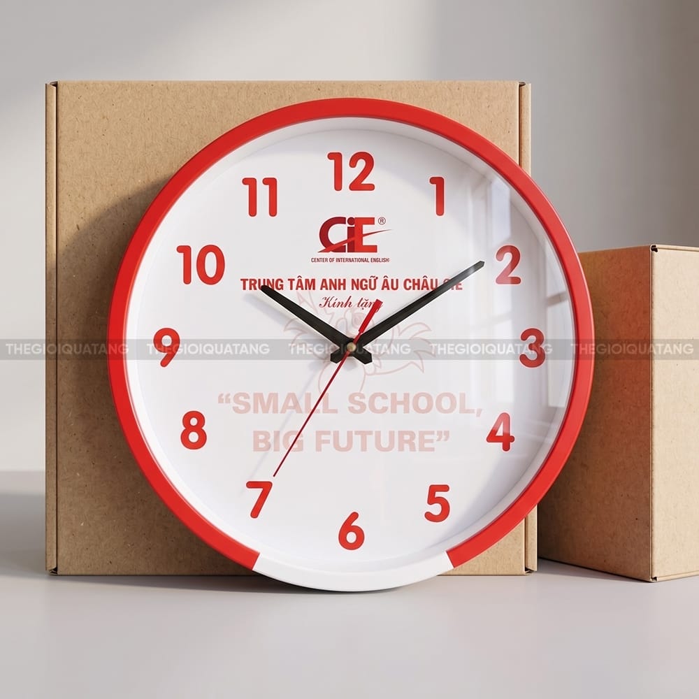 Đồng hồ quảng cáo giá rẻ Trung Tâm Anh Ngữ CIE 1
