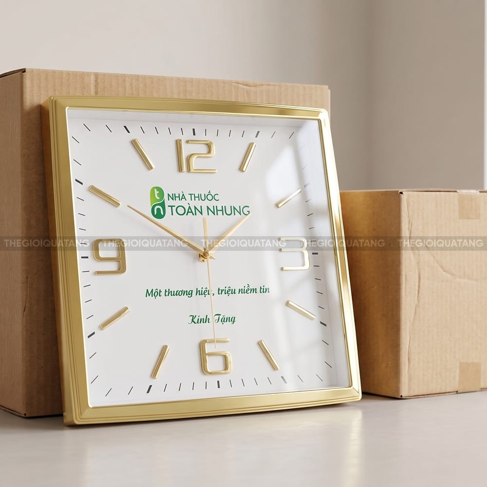 Đồng hồ quảng cáo in logo Nhà Thuốc Toàn Nhung 4