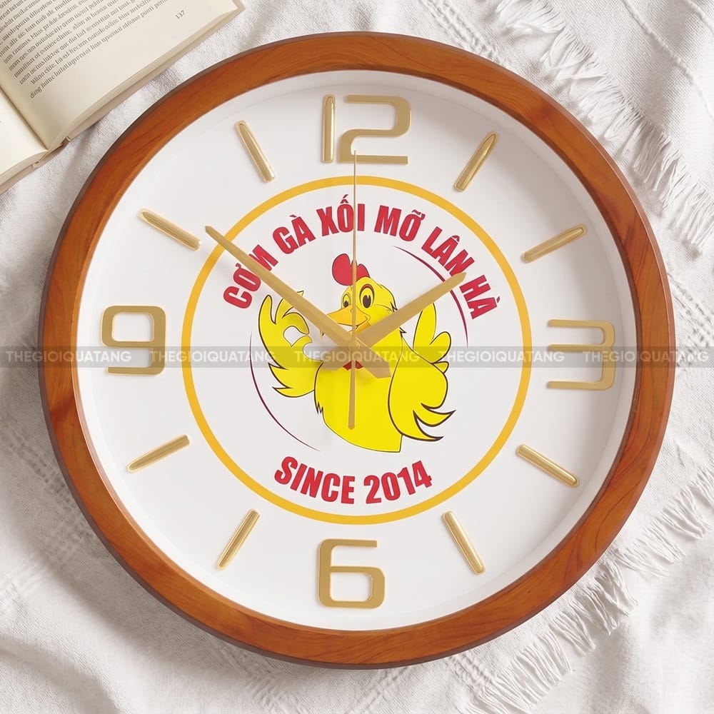 Đồng hồ treo tường cao cấp in logo thương hiệu 5