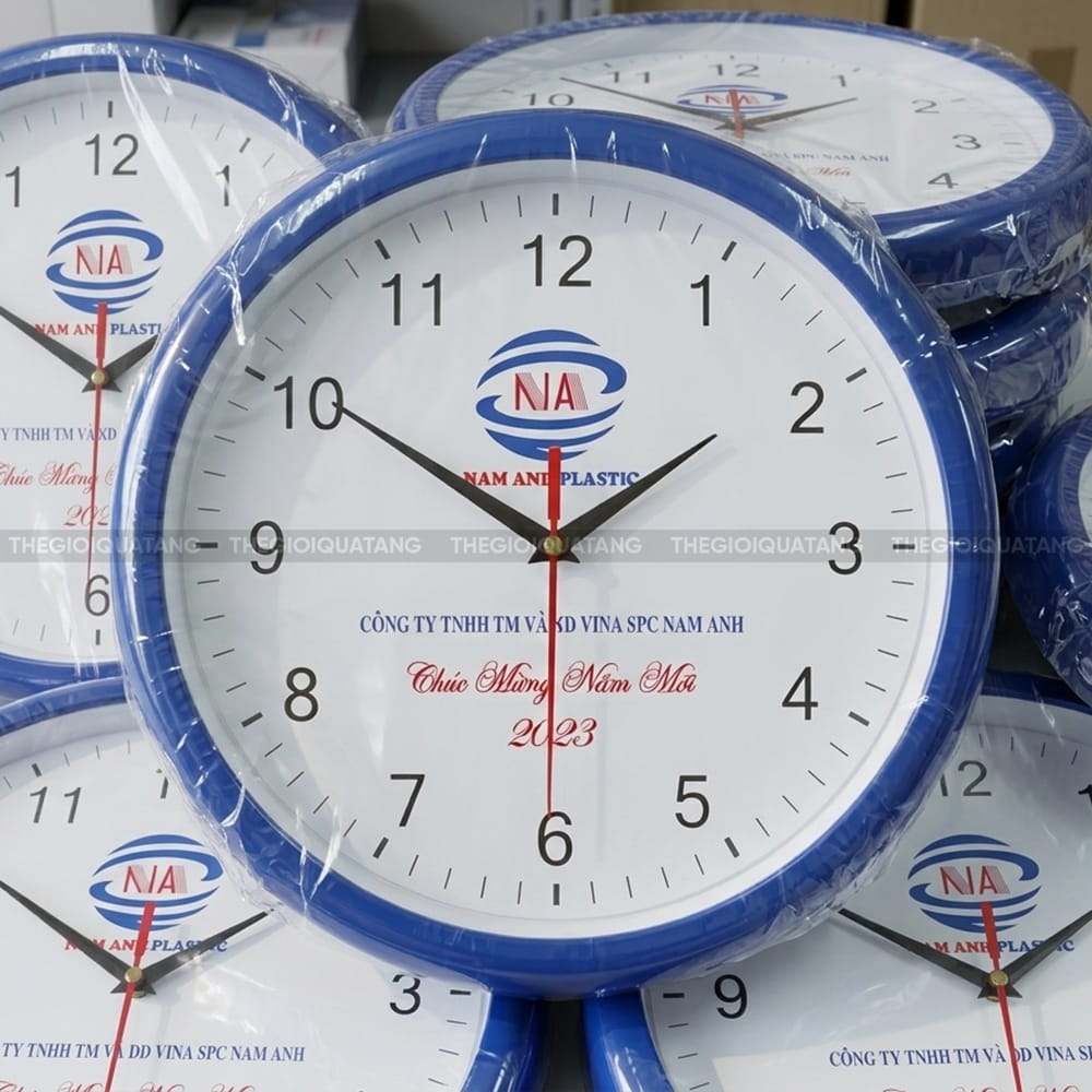 Đồng hồ treo tường giá rẻ Nam Anh Plastic 3