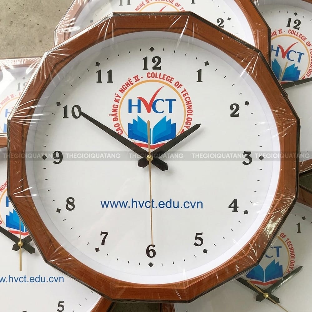 Đồng hồ treo tường giá rẻ Trường Cao Đẳng Kỹ Nghệ II 4