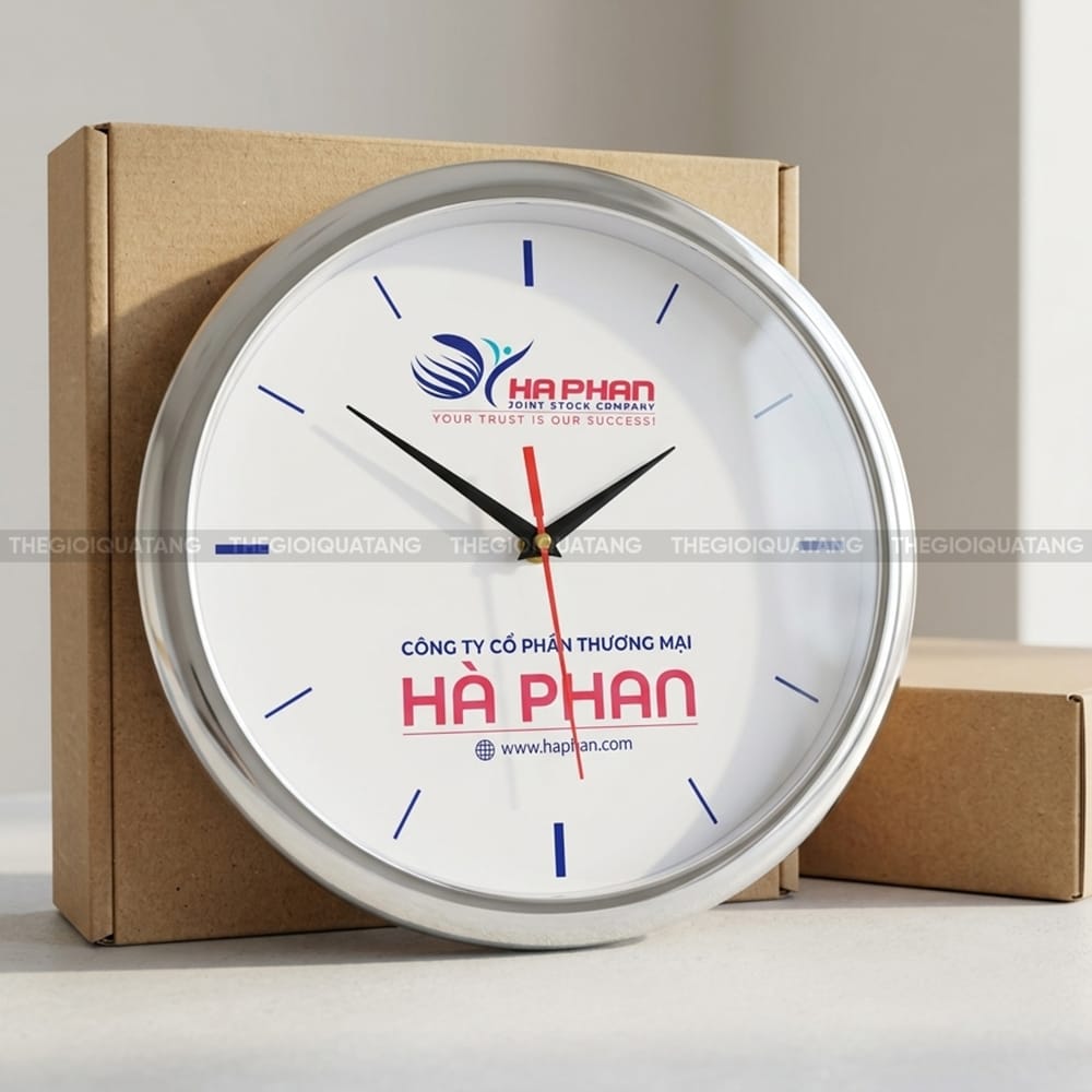 Đồng hồ treo tường in logo doanh nghiệp Hà Phan 2