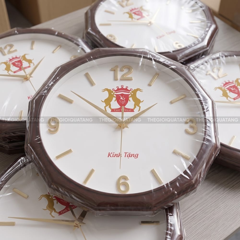 Đồng hồ treo tường in logo doanh nghiệp The Vissai 3