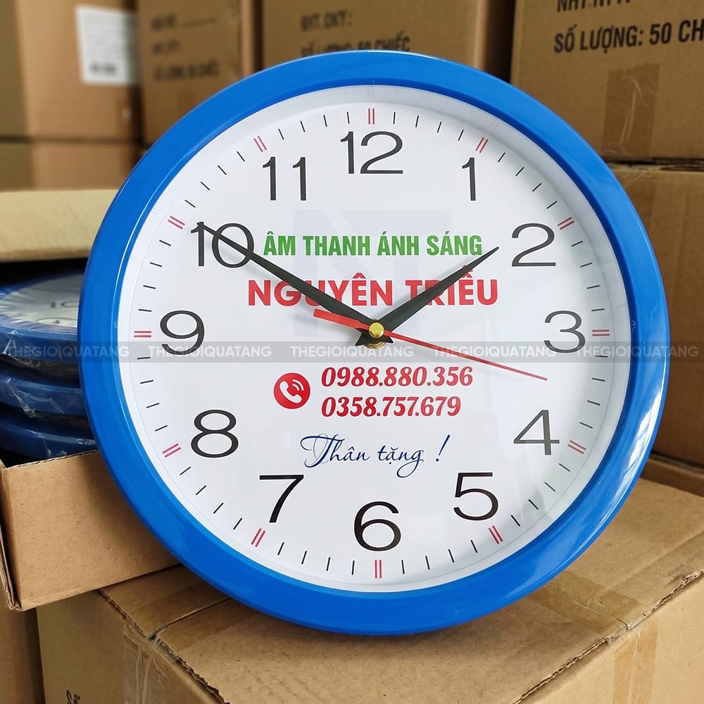 Đồng hồ treo tường quà tặng in logo Âm Thanh Ánh Sáng Nguyên Triều 4