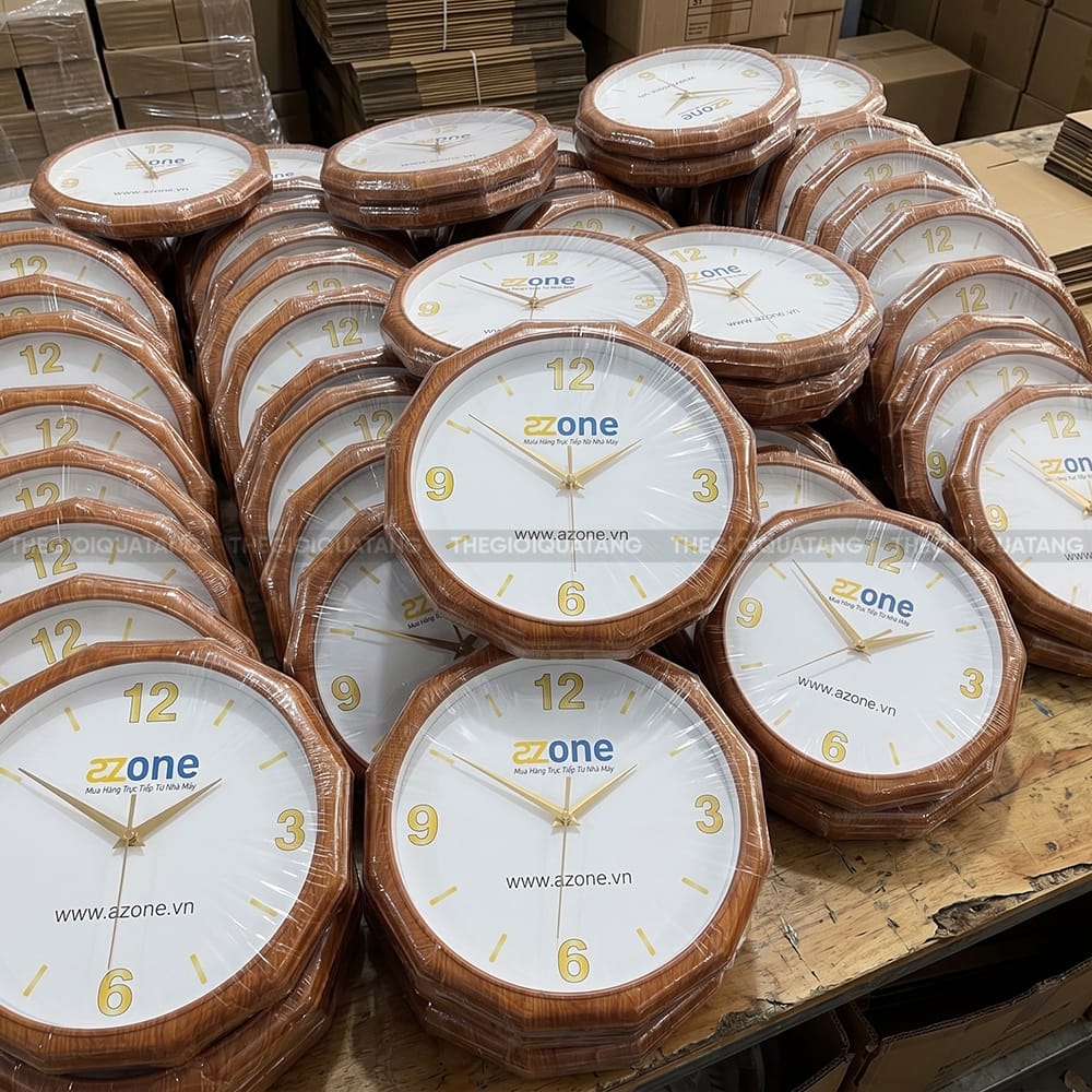 Đồng hồ treo tường quảng cáo giá rẻ Azone 3