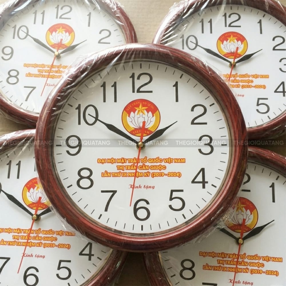 Đồng hồ treo tường quảng cáo in logo Đại Hội MTTQ Việt Nam Thị Trấn Cần Giuộc 3