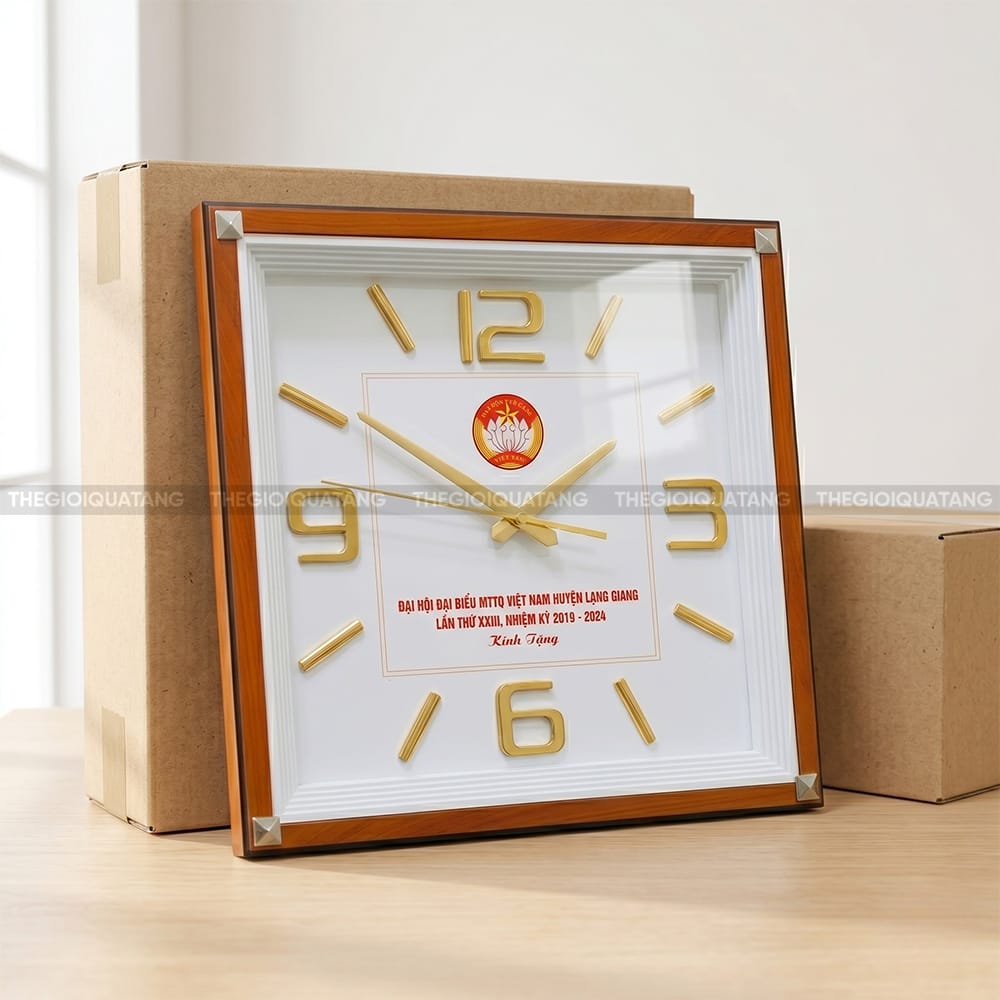 Đồng hồ treo tường quảng cáo in logo hình vuông QC25036 6