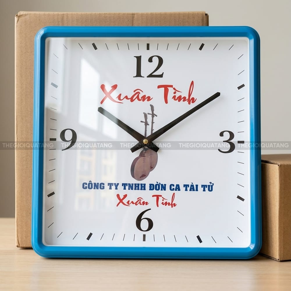 Đồng hồ treo tường vuông giá sỉ cạnh tranh 1