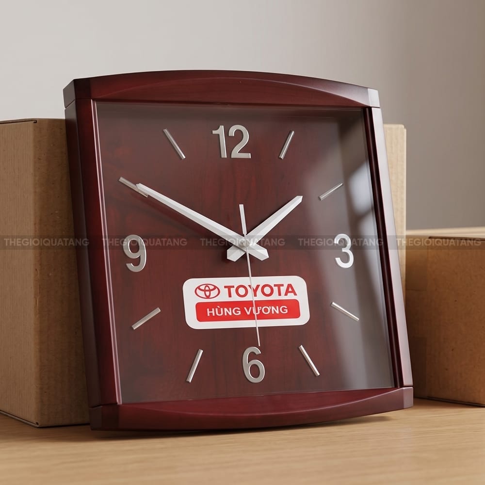 Gia công đồng hồ treo tường vuông giá rẻ 3