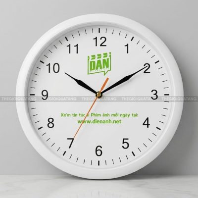 In logo lên đồng hồ treo thương hiệu DAN 3