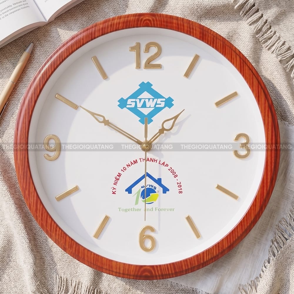 Mẫu đồng hồ treo tường cao cấp Kỷ niệm 10 năm thành lập SVWS 4