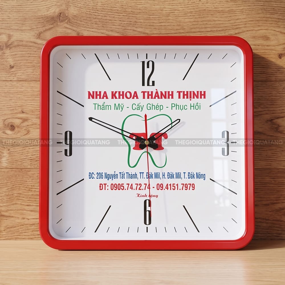 Mẫu đồng hồ treo tường cao cấp Nha Khoa Thành Thịnh 2