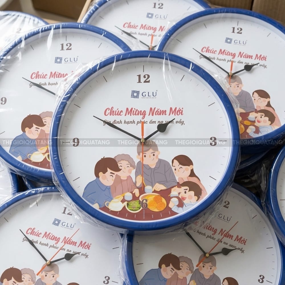 Mẫu đồng hồ treo tường Chúc Mừng Năm Mới GLU 2