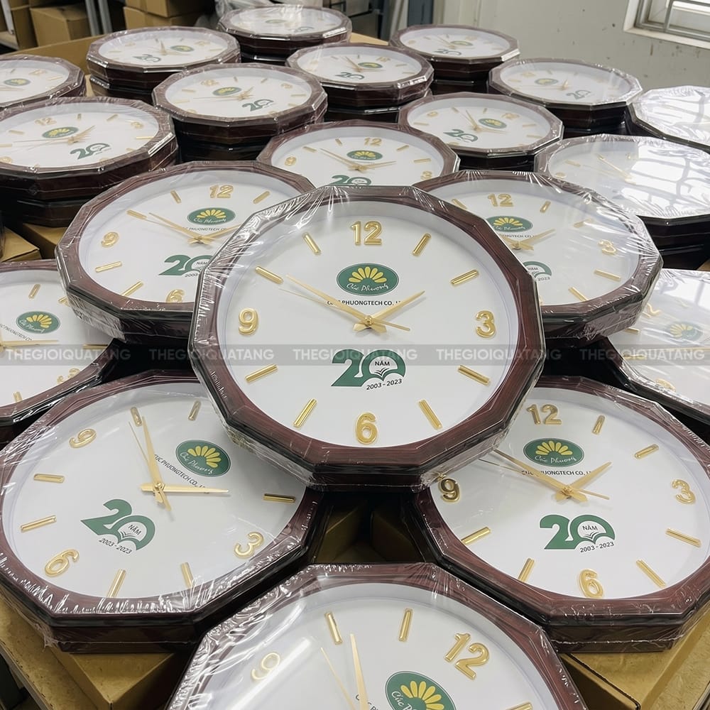 Sản xuất đồng hồ treo tường Kỷ Niệm 20 Năm Thành Lập 4