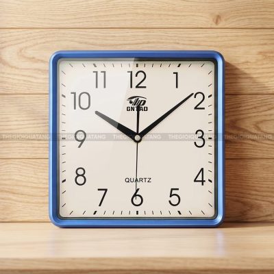 Thiết kế đồng hồ treo tường vuông hiện đại 3