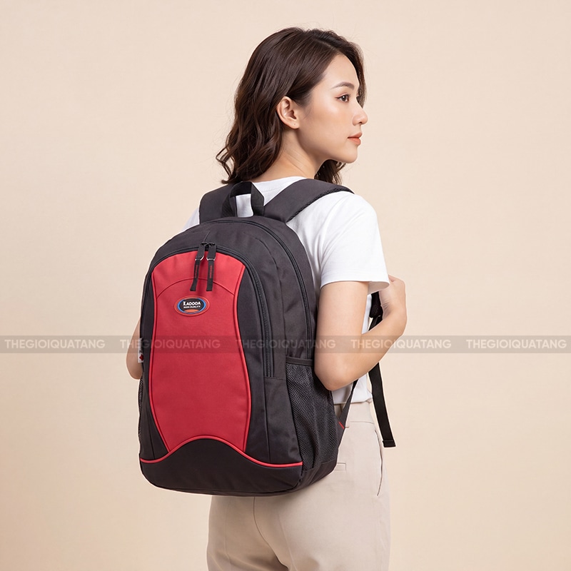 Quảng cáo balo theo thiết kế riêng 4
