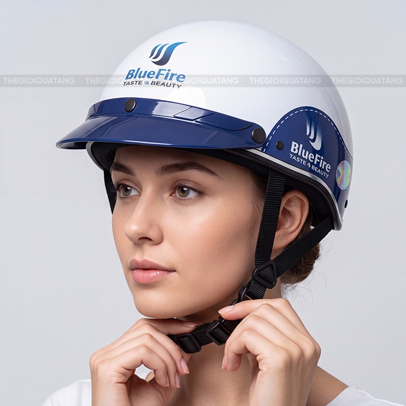 Làm nón bảo hiểm quà tặng cho doanh nghiệp 2