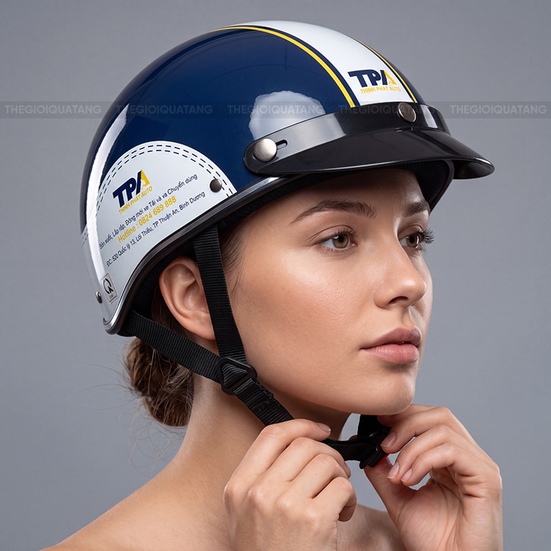 Nón bảo hiểm in logo Hà Nội tại xưởng 2