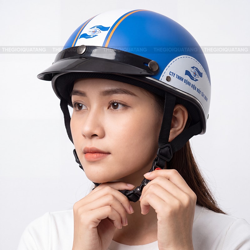 Nón bảo hiểm quà tặng in logo theo yêu cầu 2